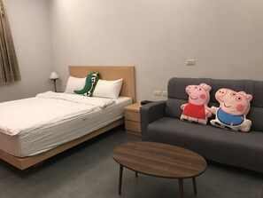 Desk, blackout curtains, soundproofing, free WiFi - Jia's Home (Zhuangwei)