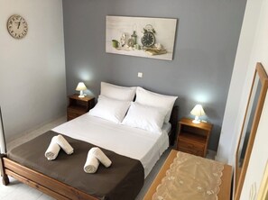 2 chambres, fer et planche à repasser, Wi-Fi gratuit, draps fournis