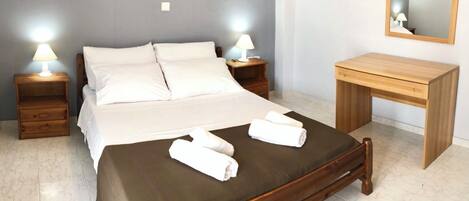 2 chambres, fer et planche Ă repasser, accĂšs au Wi-Fi (inclus)