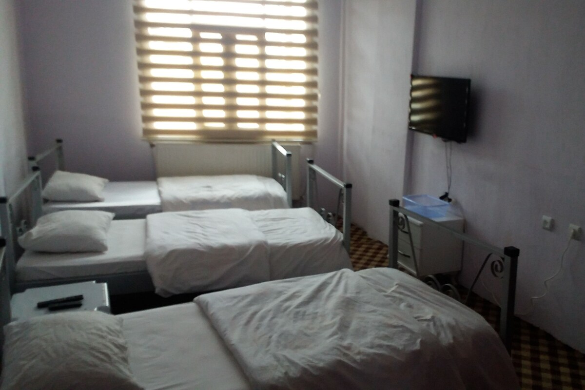 Dreibettzimmer | Kostenloses WLAN