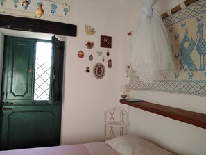 1 chambre, fer et planche à repasser, Wi-Fi gratuit, draps fournis