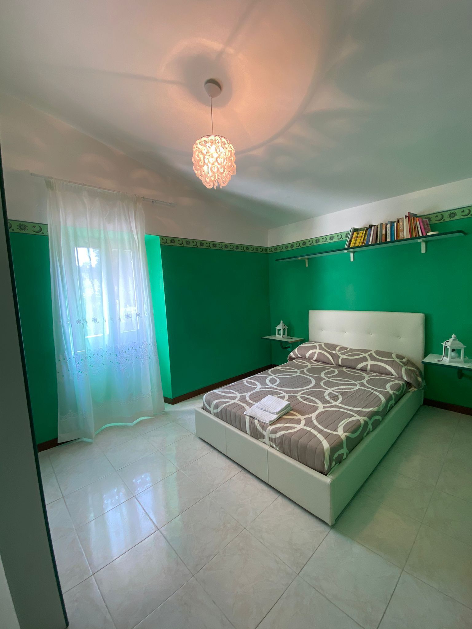 2 chambres, fer et planche à repasser, Wi-Fi gratuit, draps fournis