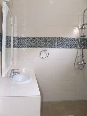 Villa | Badezimmer