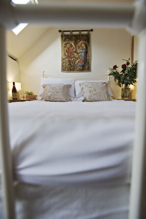 3 bedrooms, iron/ironing board, travel cot, WiFi