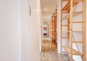 Interior - Superb 16/18 person apartment with sauna, at the foot of the chairlift, WiFi, table soccer (Les Deux Alpes)