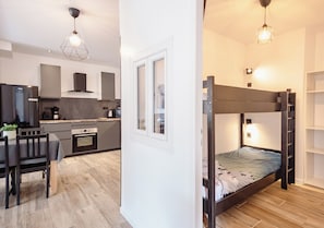 6 chambres, fer et planche Ă repasser, Wi-Fi gratuit