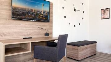 Business Apartment (Living Room Superior) | Television