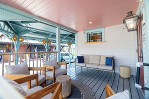 Exterior - Morgan Hotel (Oak Bluffs)