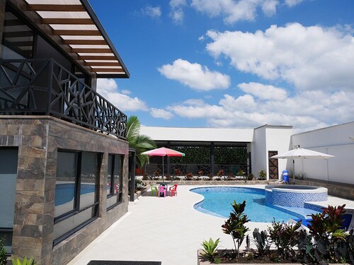 SPECTACULAR CHALET IN THE COFFEE SHAFT