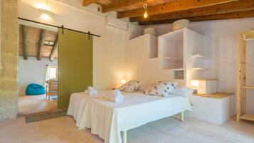 2 dormitorios, tabla de planchar con plancha, wifi gratis y ropa de cama