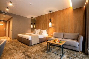 Superior Double Room | Minibar, in-room safe, desk, laptop workspace
