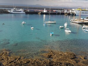 Marina - El Faro apartment, in first line. (Playa Blanca)