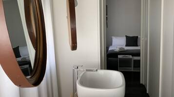 3 Schlafzimmer, schallisolierte Zimmer, WLAN