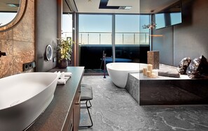 Luxury-Pool-Suite | Badezimmer