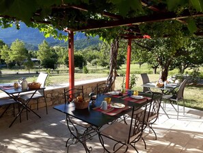 Restaurant - Saint Antonin Chambre d Hotes (Saint-Vincent-sur-Jabron)