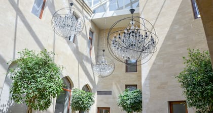 Shirvanshah Hotel