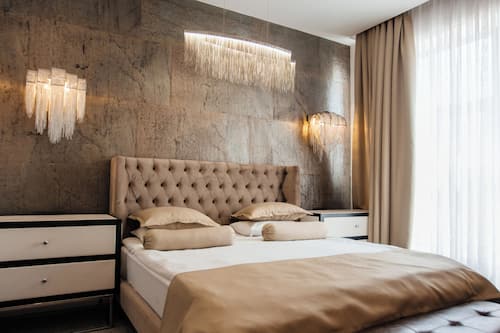 Presidential Suite | Premium bedding, minibar, desk, soundproofing