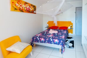 2 chambres, fer et planche à repasser, lit parapluie, Wi-Fi gratuit