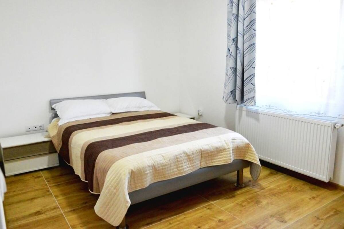 Iron/ironing board (on request), free WiFi, bed sheets