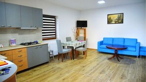 Apartment, Balcony, Garden View (Sara) | Private kitchen | Fridge, microwave, oven, stovetop
