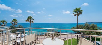 TALAIOT CALA MILLOR - Apartment with sea views in Cala Millor. Free WiFi