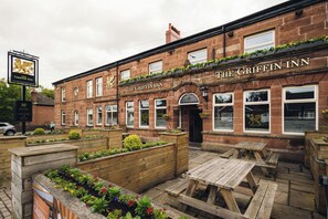 Front of property - Griffin Inn (St Helens)