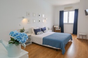 1 chambre, fer et planche à repasser, Wi-Fi gratuit, draps fournis