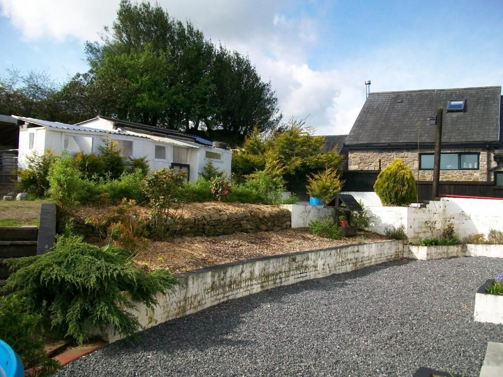 Dobbeltrom, 1 kingsize-seng, eget bad, hageutsikt | Hageutsikt