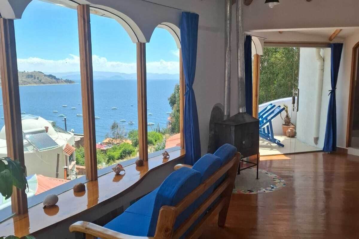 Chalet rustique Deluxe, baignoire Ă remous | DĂ©cor unique, ameublement unique, systĂšme dâinsonorisation