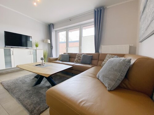 Hafenperle I - koiraystävällinen ja aivan satamassa Norddeichissä