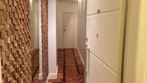Interior entrance - Copacabana House I (Rio de Janeiro)