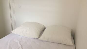 1 bedroom, iron/ironing board, free WiFi