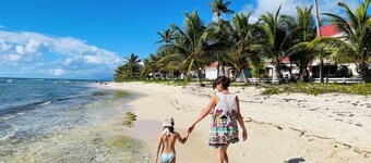 LM Crystal Beach Sea View & Direct Beach Access