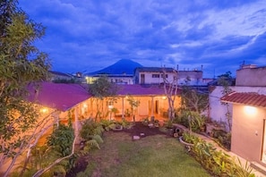 Courtyard - Ojala (Antigua Guatemala)