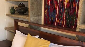 Deluxe Room, 1 Queen Bed | Garden view