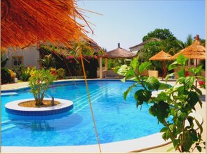 Pool - SALY RENTAL, CASES WITH B ROOM (M bour)