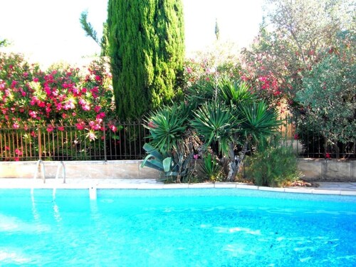 Les Mazets Du Soleil: Bed and Breakfast