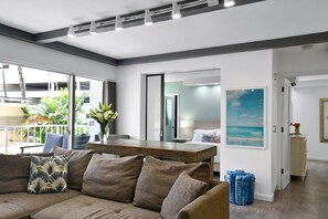 Smart TV, DVD player, books