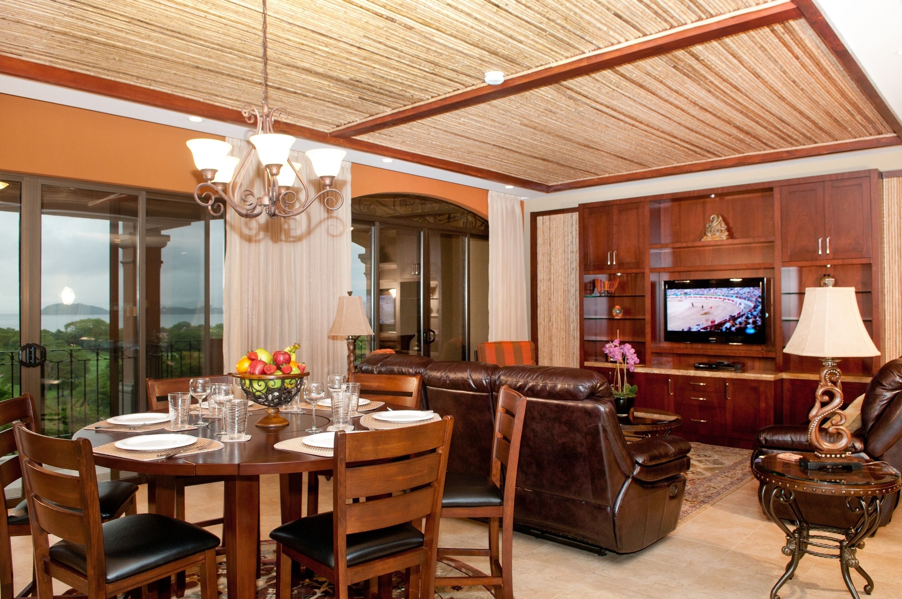 Jobo 16 - Luxury Penthouse | Living area | 60-inch flat-screen TV with cable channels, TV