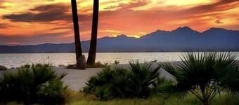 Beautiful Lake Views!  Best in Havasu! 3bed, 2bath Townhouse Centrally Located.