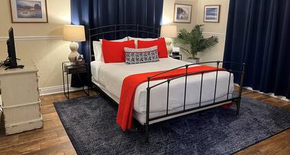 College St B&B -Close to Casinos/Pet Friendly!