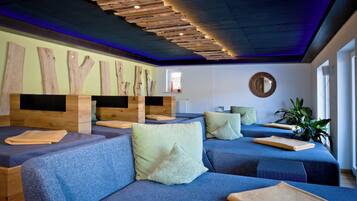 Sauna, Körperbehandlungen, Warmsteinmassagen, Sportmassagen