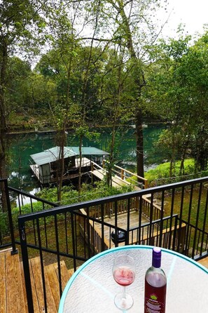 Terrace/patio - The Little Red's most Luxurious Riverfront Home (Heber Springs)