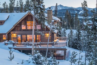 Luxury 5 Bedroom Big Sky Retreat