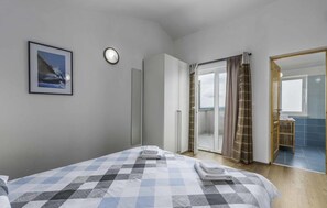 3 عدّة غرف نوم