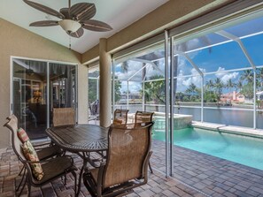 Outdoor dining -  Beautiful Southern Exposure,  with gorgeous sunsets on a waterway. (Marco Island)