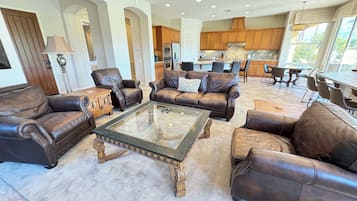 Smart TV, fireplace, DVD player, printers