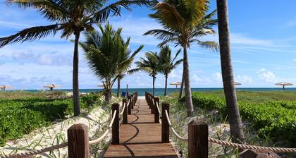 Wake to Waves at Sea Breeze, Beachfront & Top Floor Condo