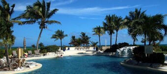 Sea Breeze - 2BR / 2Bath Ocean / Beach Front Penthouse Unit-rustige Northwest Point