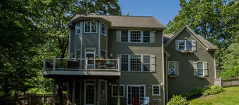 Saratoga Living--Minutes From Track and Town, Beach Access